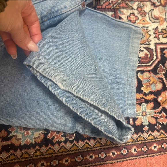 Vintage Levi’s 560 80’s Loose Fit Jeans with Perfect Natural Wear - Picture 13 of 13